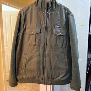 Patagonia M's Better Sweater® Hybrid Hoody.